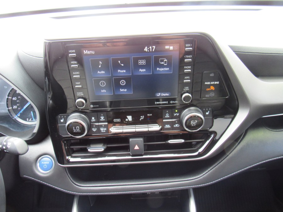 Used Toyota Highlander Hybrid XLE 2021 | Hilario's Auto Sales Inc.. Worcester, Massachusetts Used Toyota Highlander Hybrid XLE 2021 | Hilario's Auto Sales Inc.. Worcester, Massachusetts