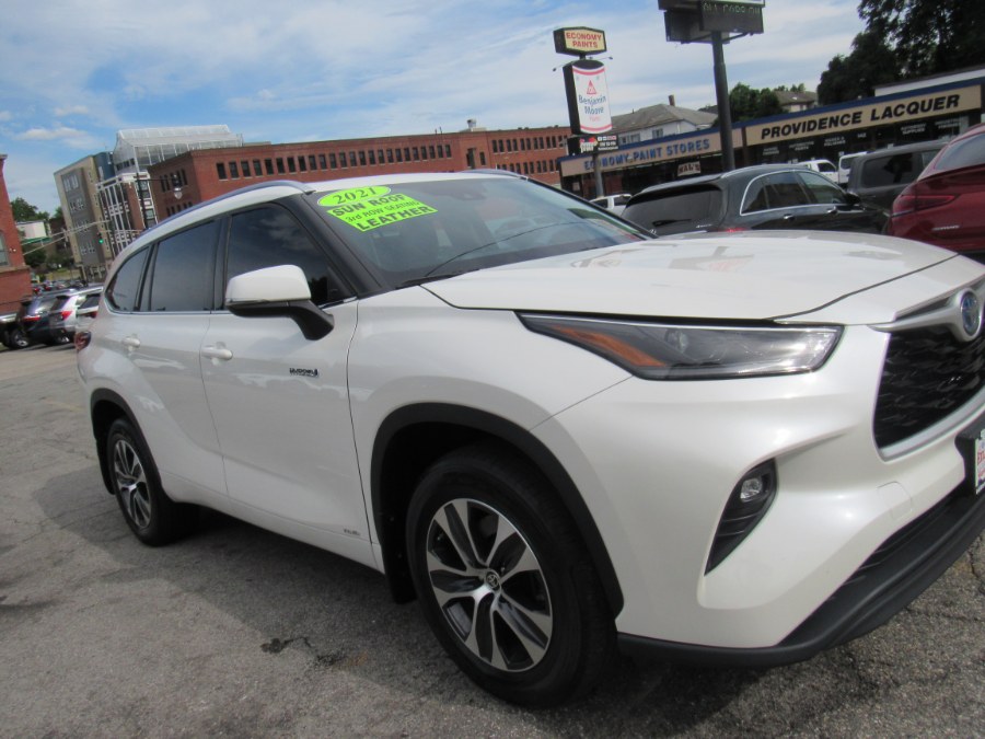 Used Toyota Highlander Hybrid XLE 2021 | Hilario's Auto Sales Inc.. Worcester, Massachusetts Used Toyota Highlander Hybrid XLE 2021 | Hilario's Auto Sales Inc.. Worcester, Massachusetts