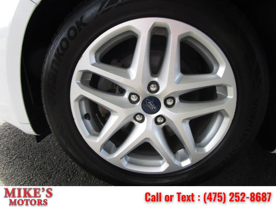 2016 Ford Fusion 4dr Sdn SE FWD, available for sale in Stratford, Connecticut | Mike's Motors LLC. Stratford, Connecticut 2016 Ford Fusion 4dr Sdn SE FWD, available for sale in Stratford, Connecticut | Mike's Motors LLC. Stratford, Connecticut