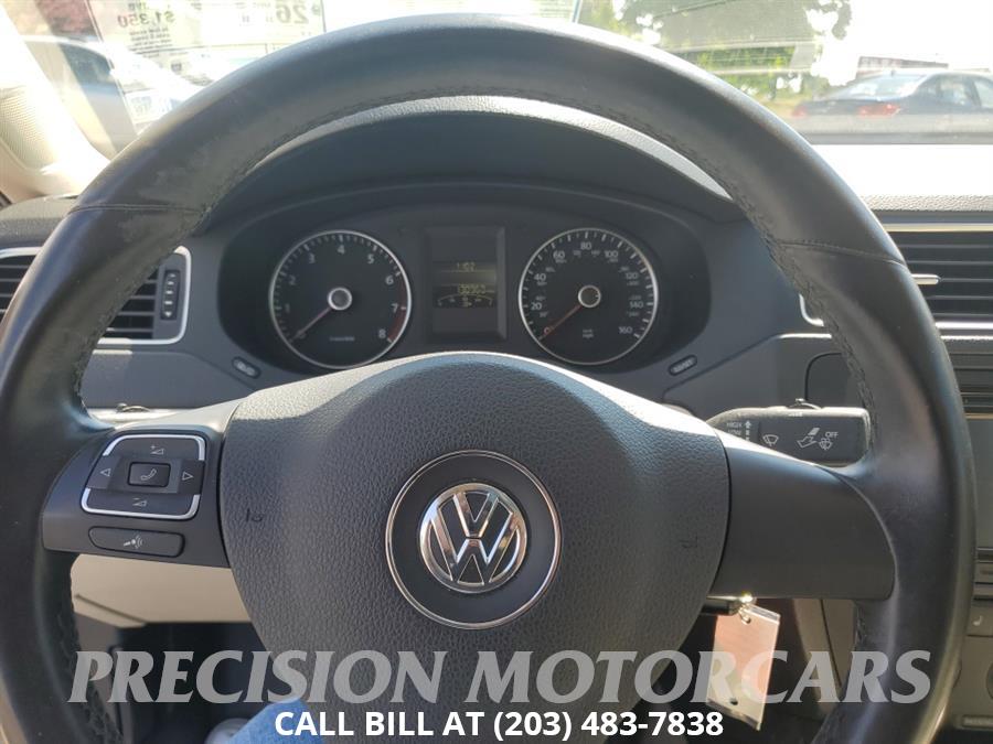 Used Volkswagen Jetta Sedan 4dr Auto SE w/Convenience/Sunroof PZEV *Ltd Avail* 2013 | Precision Motor Cars LLC. Branford, Connecticut Used Volkswagen Jetta Sedan 4dr Auto SE w/Convenience/Sunroof PZEV *Ltd Avail* 2013 | Precision Motor Cars LLC. Branford, Connecticut