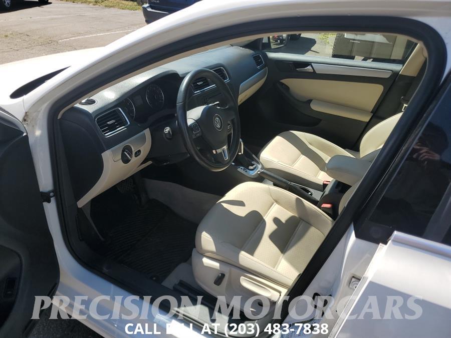 Used Volkswagen Jetta Sedan 4dr Auto SE w/Convenience/Sunroof PZEV *Ltd Avail* 2013 | Precision Motor Cars LLC. Branford, Connecticut Used Volkswagen Jetta Sedan 4dr Auto SE w/Convenience/Sunroof PZEV *Ltd Avail* 2013 | Precision Motor Cars LLC. Branford, Connecticut