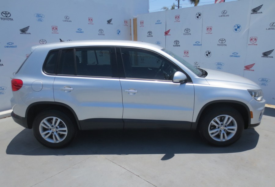 Used Volkswagen Tiguan 2WD 4dr Auto SE 2013 | Auto Max Of Santa Ana. Santa Ana, California Used Volkswagen Tiguan 2WD 4dr Auto SE 2013 | Auto Max Of Santa Ana. Santa Ana, California