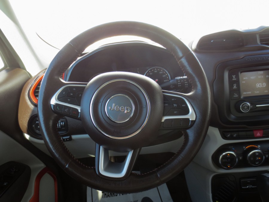 2015 Jeep Renegade FWD 4dr Latitude, available for sale in Santa Ana, California | Auto Max Of Santa Ana. Santa Ana, California 2015 Jeep Renegade FWD 4dr Latitude, available for sale in Santa Ana, California | Auto Max Of Santa Ana. Santa Ana, California