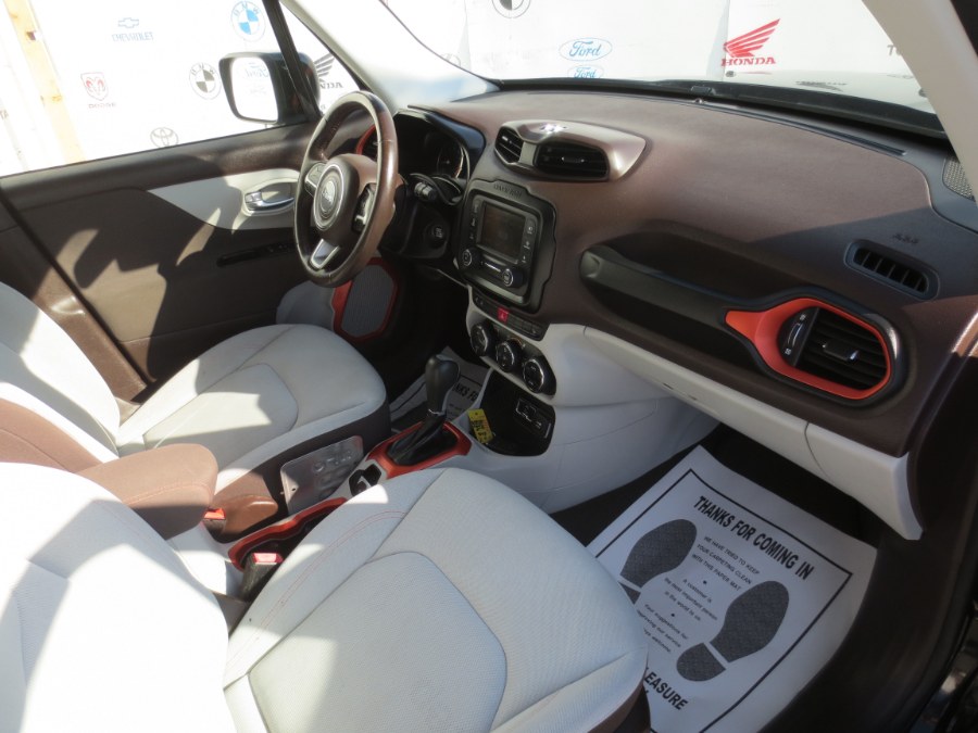 2015 Jeep Renegade FWD 4dr Latitude, available for sale in Santa Ana, California | Auto Max Of Santa Ana. Santa Ana, California 2015 Jeep Renegade FWD 4dr Latitude, available for sale in Santa Ana, California | Auto Max Of Santa Ana. Santa Ana, California