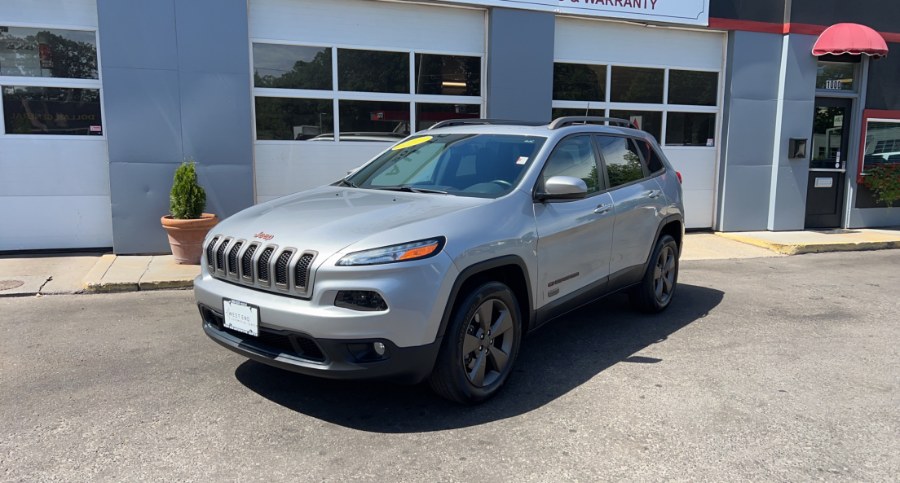 Used Jeep Cherokee Latitude 75 year Anniversary 4x4 2017 | West End Automotive Center. Waterbury, Connecticut Used Jeep Cherokee Latitude 75 year Anniversary 4x4 2017 | West End Automotive Center. Waterbury, Connecticut