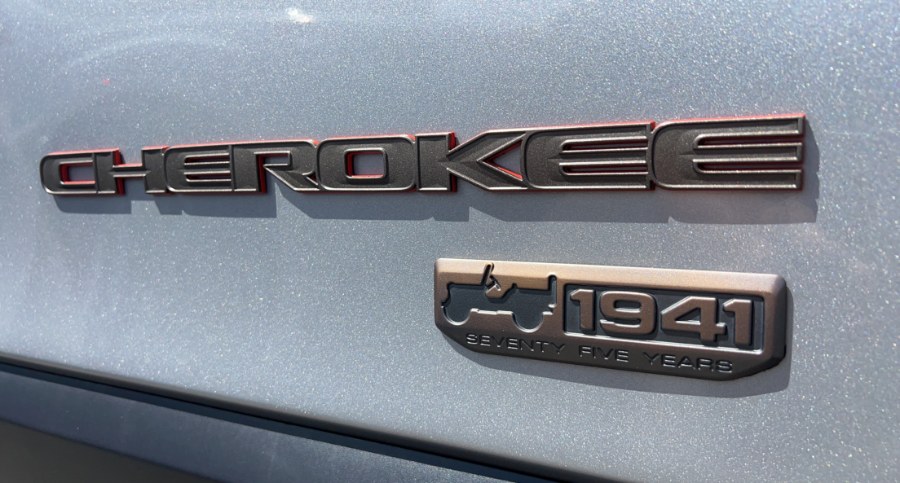 Used Jeep Cherokee Latitude 75 year Anniversary 4x4 2017 | West End Automotive Center. Waterbury, Connecticut Used Jeep Cherokee Latitude 75 year Anniversary 4x4 2017 | West End Automotive Center. Waterbury, Connecticut