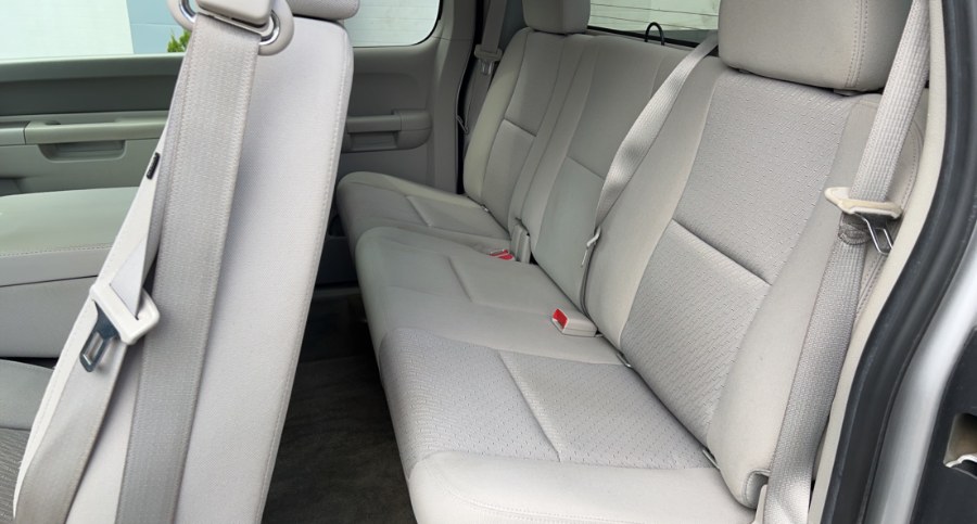 2011 GMC Sierra 1500 4WD Ext Cab 143.5" SLE, available for sale in Waterbury, Connecticut | West End Automotive Center. Waterbury, Connecticut 2011 GMC Sierra 1500 4WD Ext Cab 143.5" SLE, available for sale in Waterbury, Connecticut | West End Automotive Center. Waterbury, Connecticut