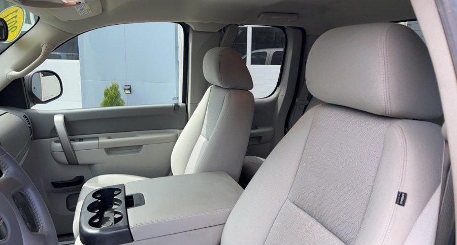 2011 GMC Sierra 1500 4WD Ext Cab 143.5" SLE, available for sale in Waterbury, Connecticut | West End Automotive Center. Waterbury, Connecticut 2011 GMC Sierra 1500 4WD Ext Cab 143.5" SLE, available for sale in Waterbury, Connecticut | West End Automotive Center. Waterbury, Connecticut