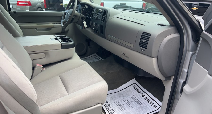 2011 GMC Sierra 1500 4WD Ext Cab 143.5" SLE, available for sale in Waterbury, Connecticut | West End Automotive Center. Waterbury, Connecticut 2011 GMC Sierra 1500 4WD Ext Cab 143.5" SLE, available for sale in Waterbury, Connecticut | West End Automotive Center. Waterbury, Connecticut