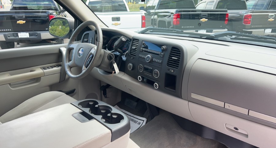2011 GMC Sierra 1500 4WD Ext Cab 143.5" SLE, available for sale in Waterbury, Connecticut | West End Automotive Center. Waterbury, Connecticut 2011 GMC Sierra 1500 4WD Ext Cab 143.5" SLE, available for sale in Waterbury, Connecticut | West End Automotive Center. Waterbury, Connecticut