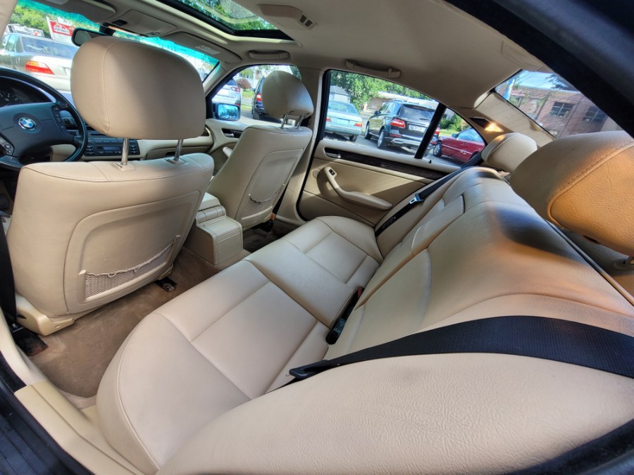 Used BMW 3 Series 325xi 4dr Sdn AWD 2002 | Dealmax Motors LLC. Bristol, Connecticut Used BMW 3 Series 325xi 4dr Sdn AWD 2002 | Dealmax Motors LLC. Bristol, Connecticut