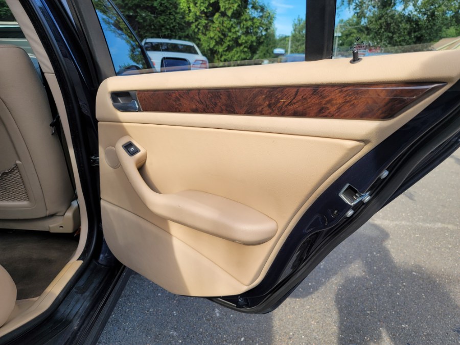 Used BMW 3 Series 325xi 4dr Sdn AWD 2002 | Dealmax Motors LLC. Bristol, Connecticut Used BMW 3 Series 325xi 4dr Sdn AWD 2002 | Dealmax Motors LLC. Bristol, Connecticut