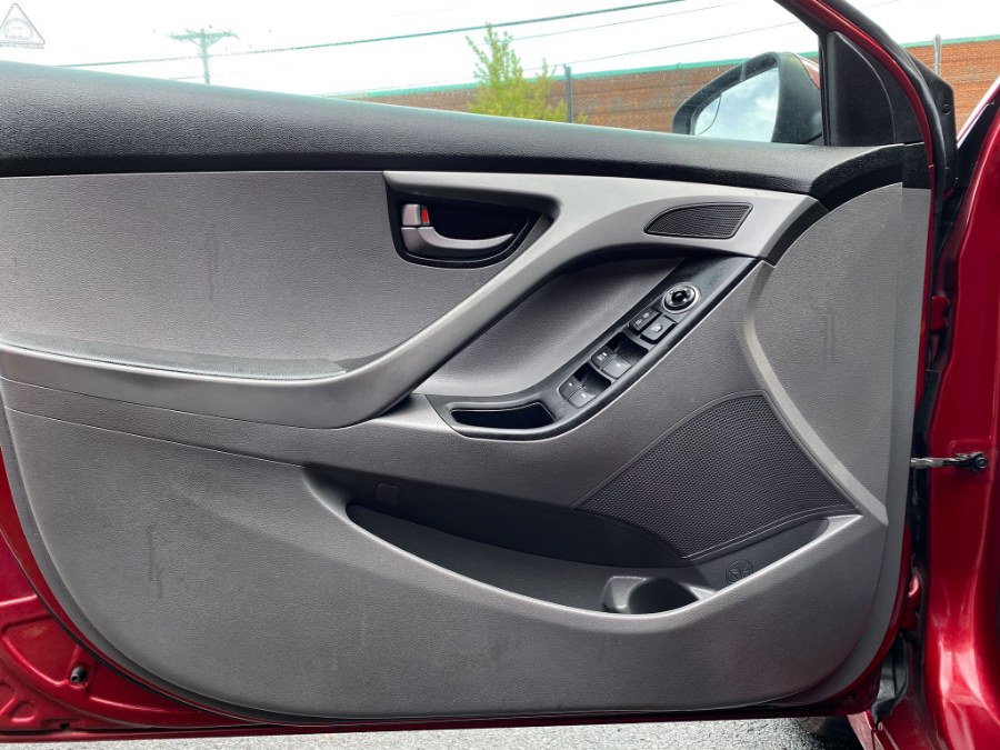 Used Hyundai Elantra 4dr Sdn Auto SE (Alabama Plant) 2014 | RT Auto Center LLC. Newark, New Jersey Used Hyundai Elantra 4dr Sdn Auto SE (Alabama Plant) 2014 | RT Auto Center LLC. Newark, New Jersey
