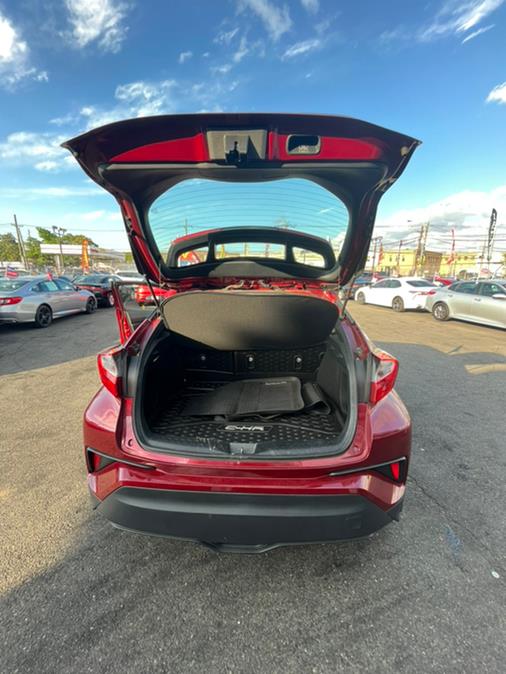 Used Toyota C-HR XLE FWD (Natl) 2019 | NJ Used Cars Center. Irvington, New Jersey Used Toyota C-HR XLE FWD (Natl) 2019 | NJ Used Cars Center. Irvington, New Jersey