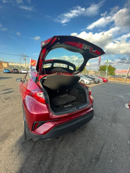 Used Toyota C-HR XLE FWD (Natl) 2019 | NJ Used Cars Center. Irvington, New Jersey Used Toyota C-HR XLE FWD (Natl) 2019 | NJ Used Cars Center. Irvington, New Jersey
