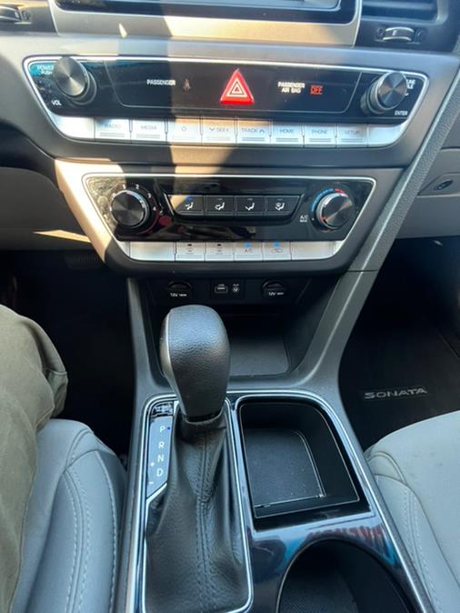 Used Hyundai Sonata SE 2.4L 2019 | NJ Used Cars Center. Irvington, New Jersey Used Hyundai Sonata SE 2.4L 2019 | NJ Used Cars Center. Irvington, New Jersey