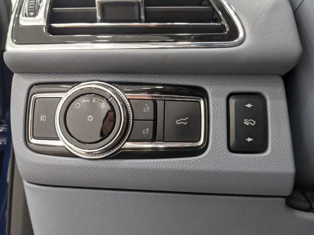 Used Lincoln Navigator Black Label 4WD w/ Navi & 360cam 2018 | Car Revolution. Maple Shade, New Jersey Used Lincoln Navigator Black Label 4WD w/ Navi & 360cam 2018 | Car Revolution. Maple Shade, New Jersey