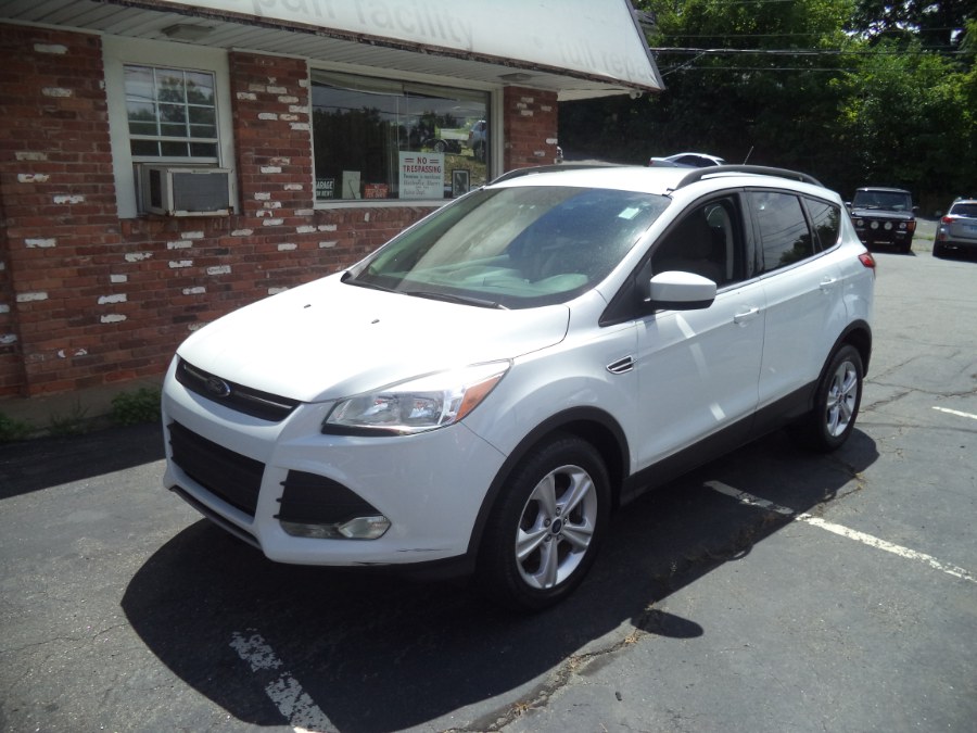 2016 Ford Escape 4WD 4dr SE, available for sale in Naugatuck, Connecticut | Riverside Motorcars, LLC. Naugatuck, Connecticut