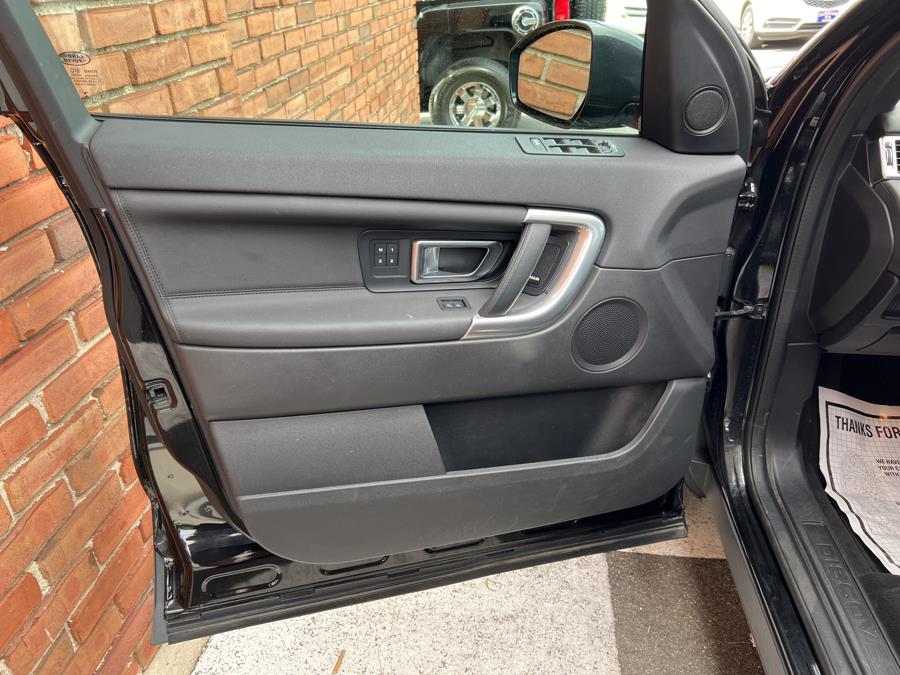 2018 Land Rover Discovery Sport HSE 4WD, available for sale in Waterbury, Connecticut | National Auto Brokers, Inc.. Waterbury, Connecticut 2018 Land Rover Discovery Sport HSE 4WD, available for sale in Waterbury, Connecticut | National Auto Brokers, Inc.. Waterbury, Connecticut