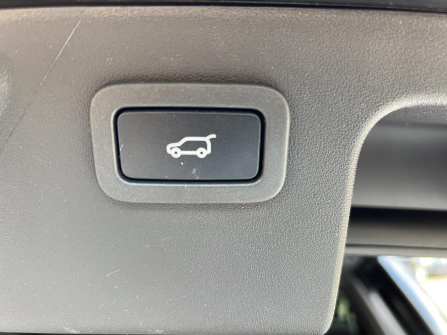 2018 Land Rover Discovery Sport HSE 4WD, available for sale in Waterbury, Connecticut | National Auto Brokers, Inc.. Waterbury, Connecticut 2018 Land Rover Discovery Sport HSE 4WD, available for sale in Waterbury, Connecticut | National Auto Brokers, Inc.. Waterbury, Connecticut