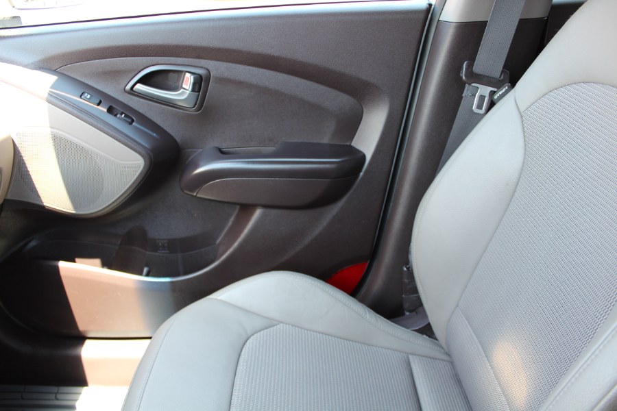 2015 Hyundai Tucson AWD 4dr GLS, available for sale in Deer Park, New York | Car Tec Enterprise Leasing & Sales LLC. Deer Park, New York 2015 Hyundai Tucson AWD 4dr GLS, available for sale in Deer Park, New York | Car Tec Enterprise Leasing & Sales LLC. Deer Park, New York