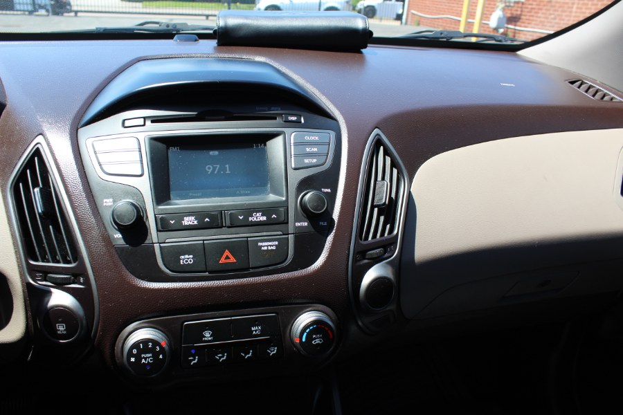 2015 Hyundai Tucson AWD 4dr GLS, available for sale in Deer Park, New York | Car Tec Enterprise Leasing & Sales LLC. Deer Park, New York 2015 Hyundai Tucson AWD 4dr GLS, available for sale in Deer Park, New York | Car Tec Enterprise Leasing & Sales LLC. Deer Park, New York