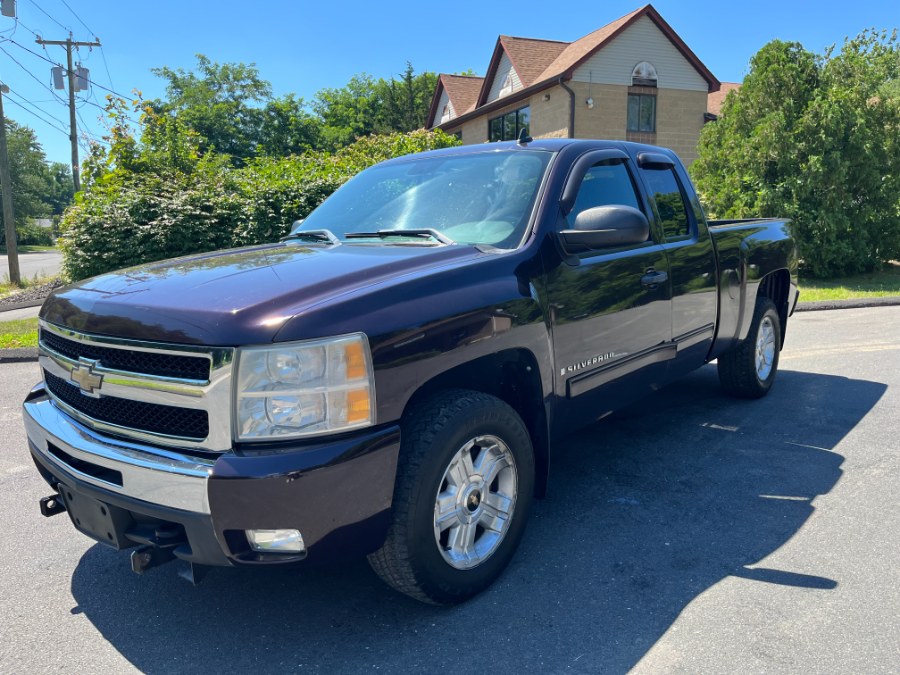 2009 Chevrolet Silverado 1500 LT, available for sale in Plainville, CT