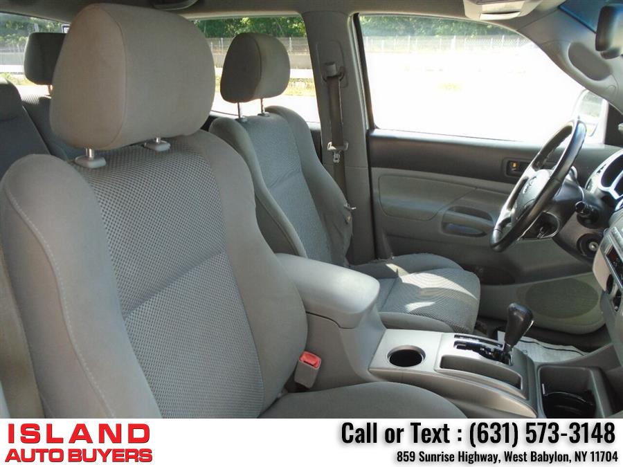 Used Toyota Tacoma V6 4dr Double Cab 4WD 2005 | Island Auto Buyers. West Babylon, New York Used Toyota Tacoma V6 4dr Double Cab 4WD 2005 | Island Auto Buyers. West Babylon, New York