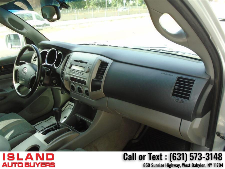 Used Toyota Tacoma V6 4dr Double Cab 4WD 2005 | Island Auto Buyers. West Babylon, New York Used Toyota Tacoma V6 4dr Double Cab 4WD 2005 | Island Auto Buyers. West Babylon, New York