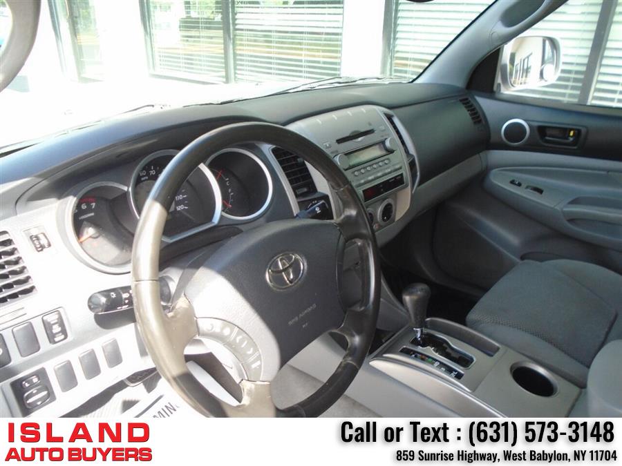 Used Toyota Tacoma V6 4dr Double Cab 4WD 2005 | Island Auto Buyers. West Babylon, New York Used Toyota Tacoma V6 4dr Double Cab 4WD 2005 | Island Auto Buyers. West Babylon, New York