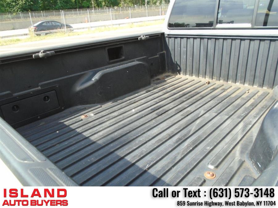 Used Toyota Tacoma V6 4dr Double Cab 4WD 2005 | Island Auto Buyers. West Babylon, New York Used Toyota Tacoma V6 4dr Double Cab 4WD 2005 | Island Auto Buyers. West Babylon, New York