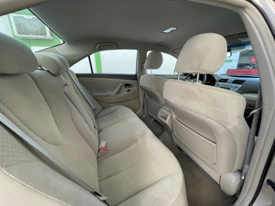2009 Toyota Camry 4dr Sdn I4 Man LE, available for sale in Corona, California | Green Light Auto. Corona, California 2009 Toyota Camry 4dr Sdn I4 Man LE, available for sale in Corona, California | Green Light Auto. Corona, California