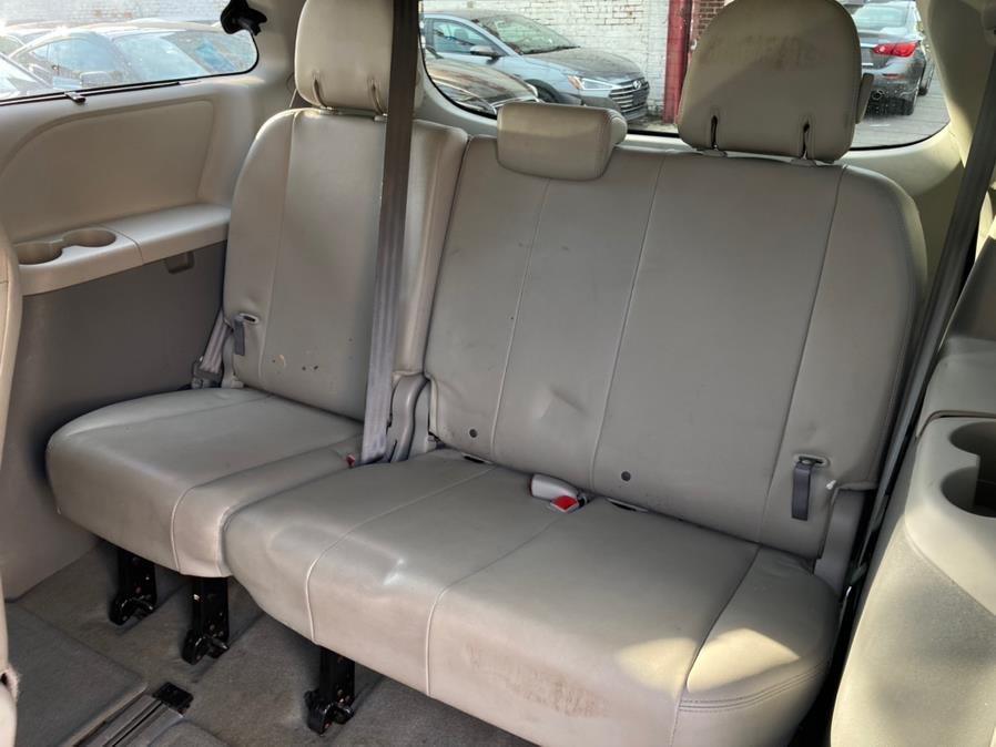 Used Toyota Sienna 5dr 7-Pass Van V6 XLE AWD (Natl) 2013 | Carsbuck Inc.. Brooklyn, New York Used Toyota Sienna 5dr 7-Pass Van V6 XLE AWD (Natl) 2013 | Carsbuck Inc.. Brooklyn, New York