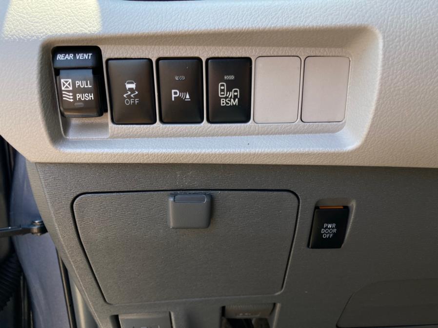 Used Toyota Sienna 5dr 8-Pass Van XLE Premium FWD (Natl) 2016 | Carsbuck Inc.. Brooklyn, New York Used Toyota Sienna 5dr 8-Pass Van XLE Premium FWD (Natl) 2016 | Carsbuck Inc.. Brooklyn, New York