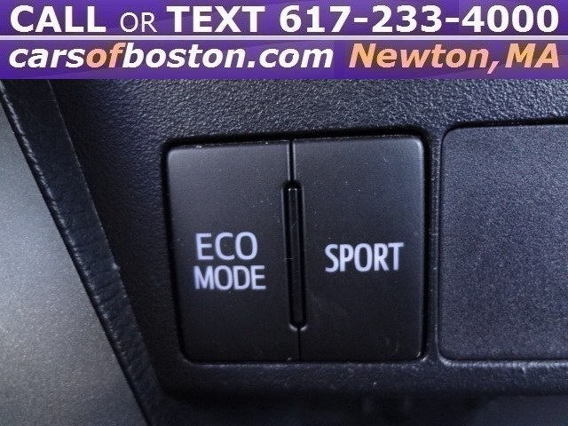 Used Toyota RAV4 AWD 4dr XLE (Natl) 2014 | Motorcars of Boston. Newton, Massachusetts Used Toyota RAV4 AWD 4dr XLE (Natl) 2014 | Motorcars of Boston. Newton, Massachusetts