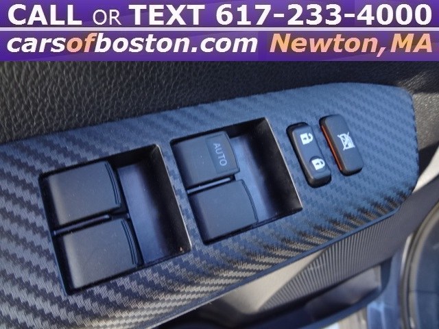 Used Toyota RAV4 AWD 4dr XLE (Natl) 2014 | Motorcars of Boston. Newton, Massachusetts Used Toyota RAV4 AWD 4dr XLE (Natl) 2014 | Motorcars of Boston. Newton, Massachusetts