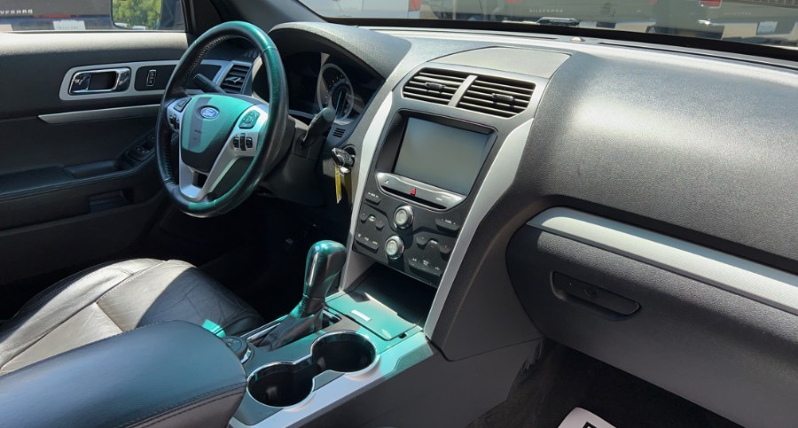 2015 Ford Explorer 4WD 4dr XLT, available for sale in Waterbury, Connecticut | West End Automotive Center. Waterbury, Connecticut 2015 Ford Explorer 4WD 4dr XLT, available for sale in Waterbury, Connecticut | West End Automotive Center. Waterbury, Connecticut