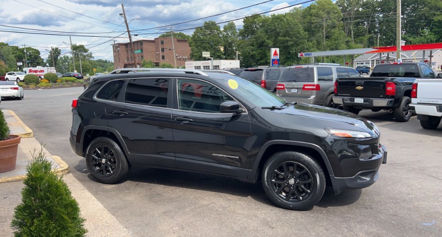 2015 Jeep Cherokee 4WD 4dr Latitude, available for sale in Waterbury, Connecticut | West End Automotive Center. Waterbury, Connecticut 2015 Jeep Cherokee 4WD 4dr Latitude, available for sale in Waterbury, Connecticut | West End Automotive Center. Waterbury, Connecticut