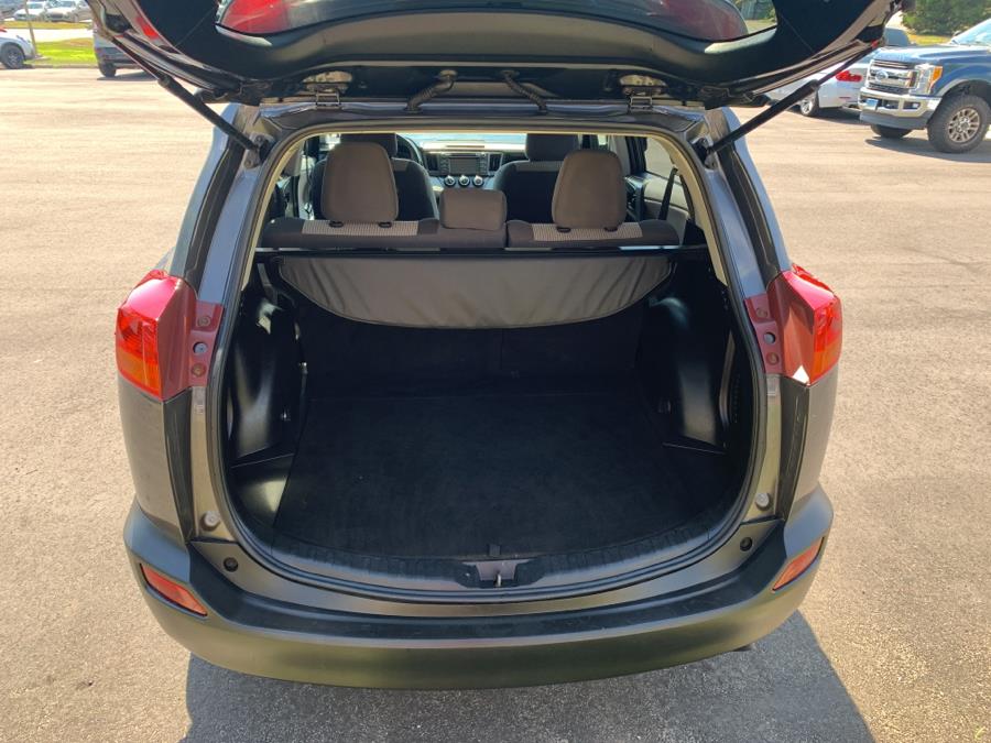 Used Toyota RAV4 AWD 4dr LE (Natl) 2013 | Saybrook Auto Barn. Old Saybrook, Connecticut Used Toyota RAV4 AWD 4dr LE (Natl) 2013 | Saybrook Auto Barn. Old Saybrook, Connecticut