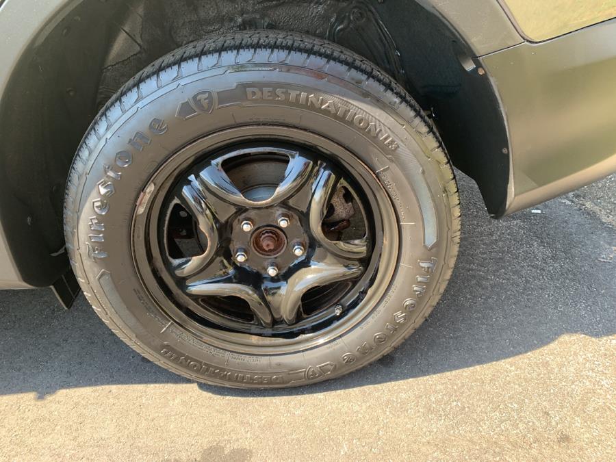 Used Toyota RAV4 AWD 4dr LE (Natl) 2013 | Saybrook Auto Barn. Old Saybrook, Connecticut Used Toyota RAV4 AWD 4dr LE (Natl) 2013 | Saybrook Auto Barn. Old Saybrook, Connecticut