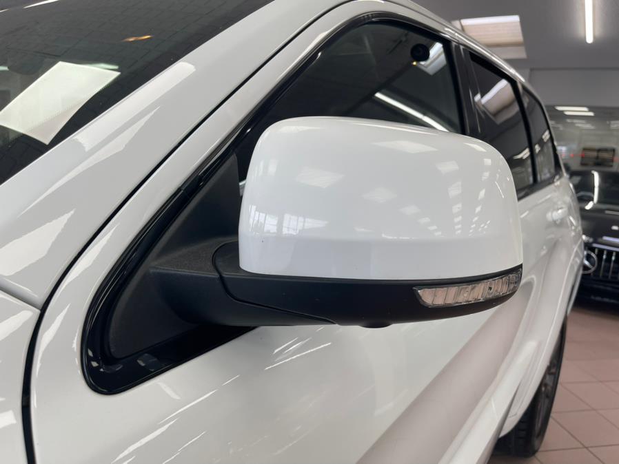 2019 Jeep Grand Cherokee High Altitude 4x4, available for sale in Massapequa Park, New York | Power Motors East. Massapequa Park, New York 2019 Jeep Grand Cherokee High Altitude 4x4, available for sale in Massapequa Park, New York | Power Motors East. Massapequa Park, New York