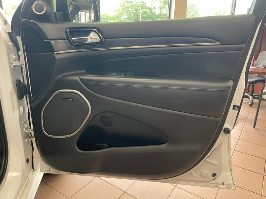 2019 Jeep Grand Cherokee High Altitude 4x4, available for sale in Massapequa Park, New York | Power Motors East. Massapequa Park, New York 2019 Jeep Grand Cherokee High Altitude 4x4, available for sale in Massapequa Park, New York | Power Motors East. Massapequa Park, New York
