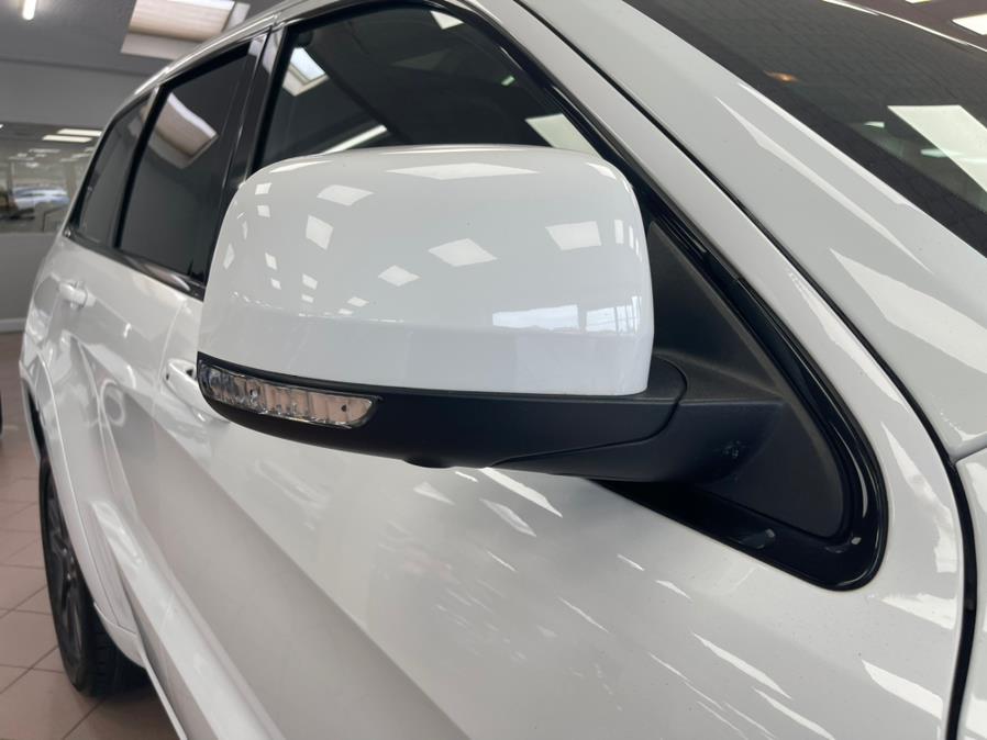 2019 Jeep Grand Cherokee High Altitude 4x4, available for sale in Massapequa Park, New York | Power Motors East. Massapequa Park, New York 2019 Jeep Grand Cherokee High Altitude 4x4, available for sale in Massapequa Park, New York | Power Motors East. Massapequa Park, New York