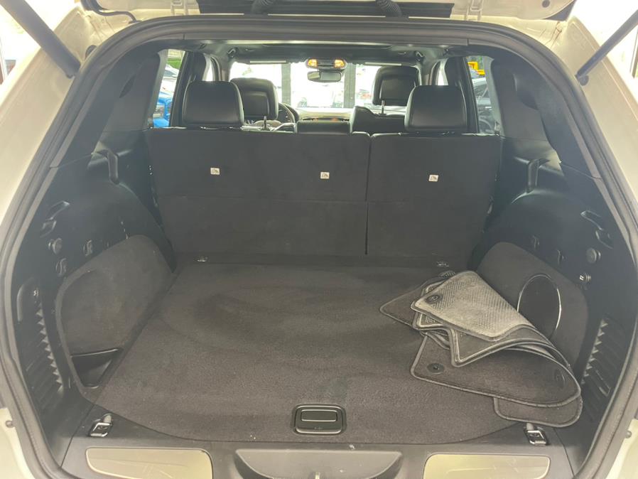 2019 Jeep Grand Cherokee High Altitude 4x4, available for sale in Massapequa Park, New York | Power Motors East. Massapequa Park, New York 2019 Jeep Grand Cherokee High Altitude 4x4, available for sale in Massapequa Park, New York | Power Motors East. Massapequa Park, New York