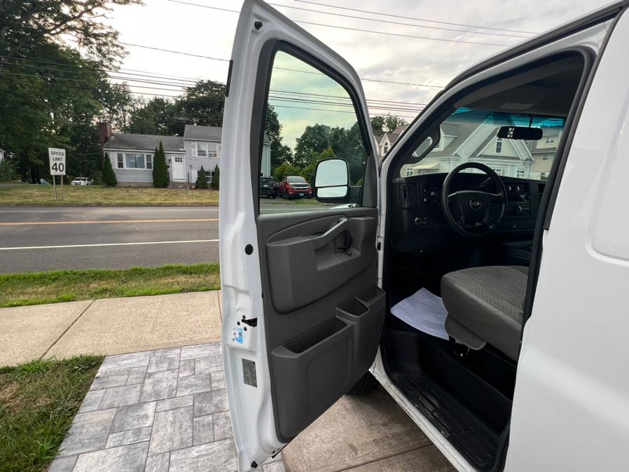 Used Chevrolet Express Cargo Van RWD 2500 135" 2016 | House of Cars CT. Meriden, Connecticut