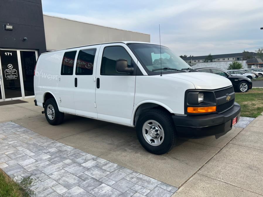 Used Chevrolet Express Cargo Van RWD 2500 135" 2016 | House of Cars CT. Meriden, Connecticut