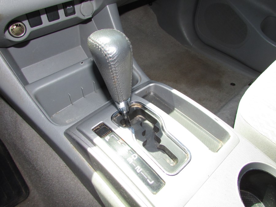 Used Toyota Tacoma 2WD Access I4 AT (Natl) 2011 | United Auto Sales of E Windsor, Inc. East Windsor, Connecticut Used Toyota Tacoma 2WD Access I4 AT (Natl) 2011 | United Auto Sales of E Windsor, Inc. East Windsor, Connecticut