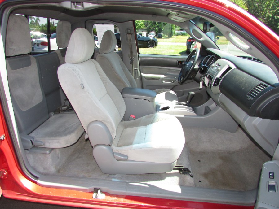 Used Toyota Tacoma 2WD Access I4 AT (Natl) 2011 | United Auto Sales of E Windsor, Inc. East Windsor, Connecticut Used Toyota Tacoma 2WD Access I4 AT (Natl) 2011 | United Auto Sales of E Windsor, Inc. East Windsor, Connecticut