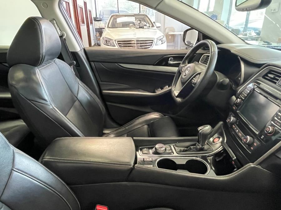 2017 Nissan Maxima SV 3.5L, available for sale in Inwood, New York | 5 Towns Drive. Inwood, New York 2017 Nissan Maxima SV 3.5L, available for sale in Inwood, New York | 5 Towns Drive. Inwood, New York