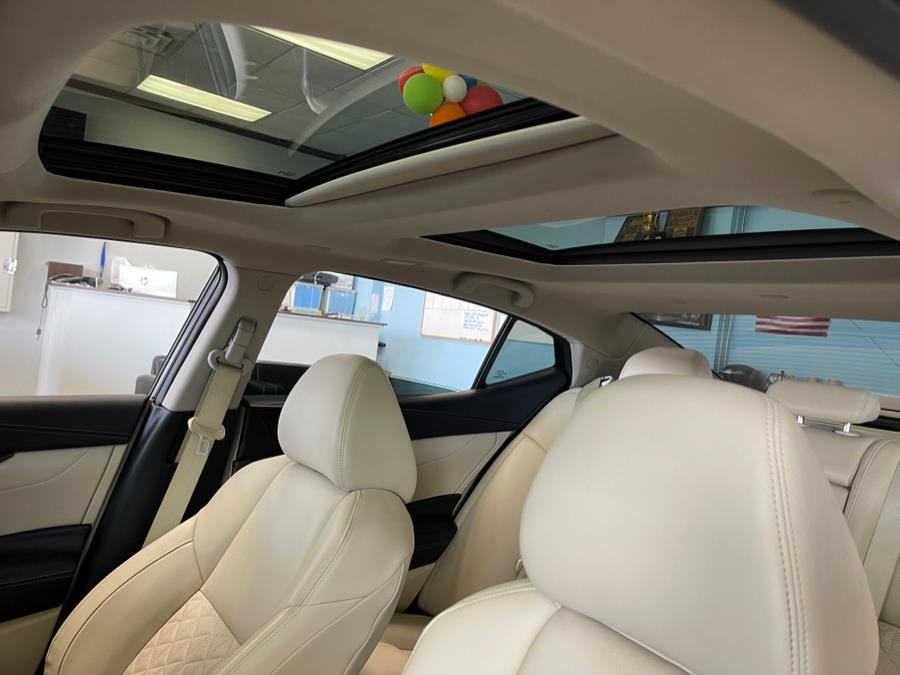 Used Nissan Maxima 4dr Sdn 3.5 Platinum 2016 | 5 Towns Drive. Inwood, New York Used Nissan Maxima 4dr Sdn 3.5 Platinum 2016 | 5 Towns Drive. Inwood, New York